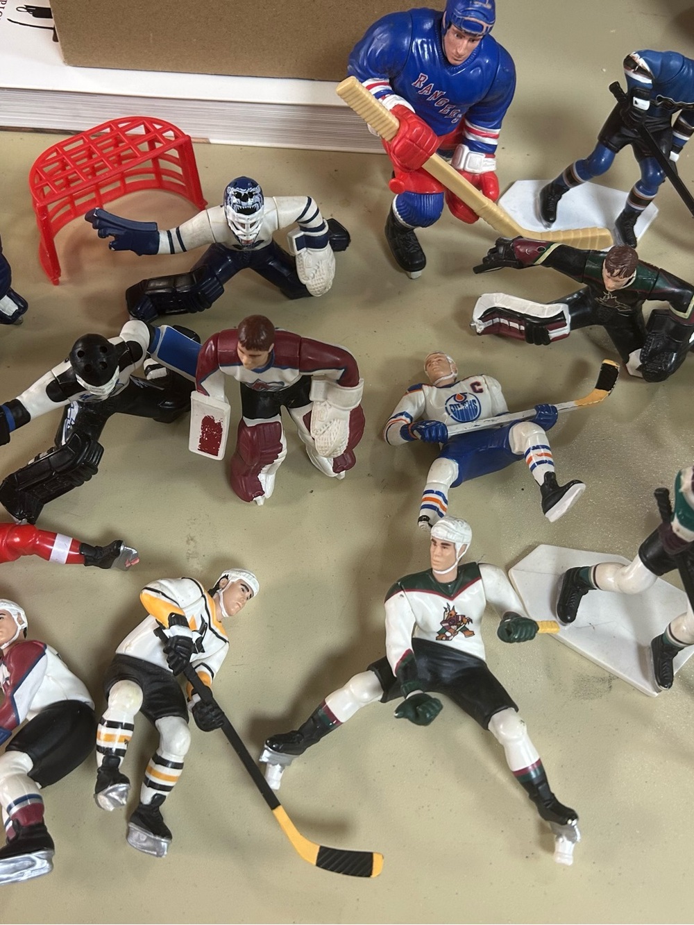 15 Assorted Ice Hockey Tabletop Figures - White and Blue Players
